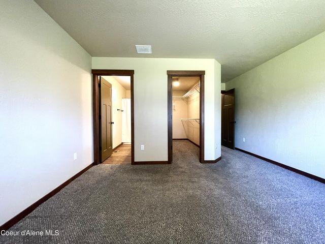 670 E Valley ST S, Oldtown, ID 83822