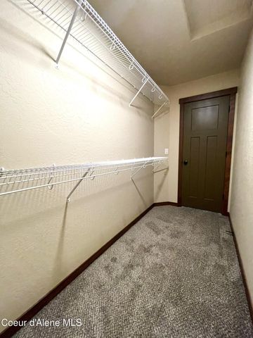 670 E Valley ST S, Oldtown, ID 83822