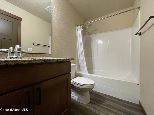 670 E Valley ST S, Oldtown, ID 83822