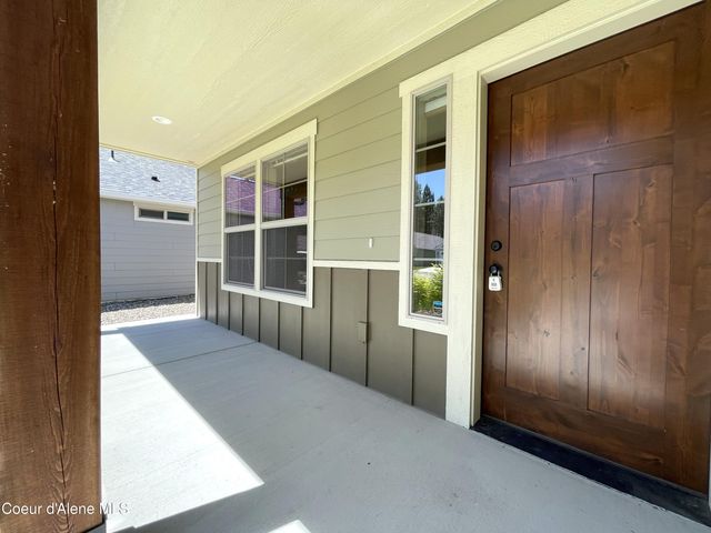 670 E Valley ST S, Oldtown, ID 83822