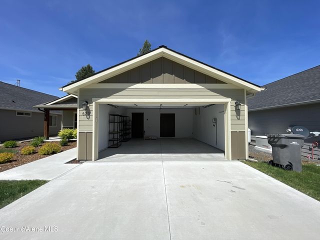 670 E Valley ST S, Oldtown, ID 83822