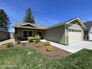 670 E Valley ST S, Oldtown, ID 83822