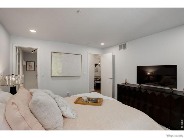 2802 Sundown Lane 210, Boulder, CO 80303