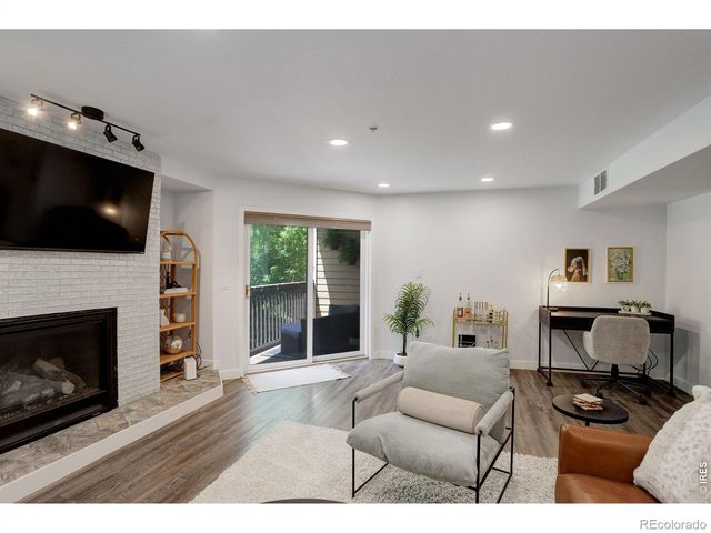 2802 Sundown Lane 210, Boulder, CO 80303