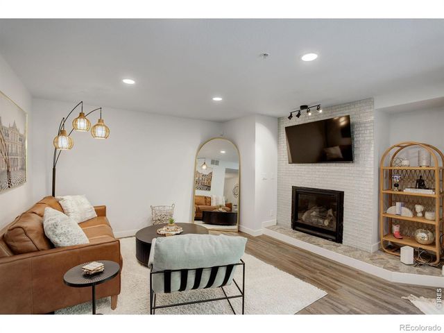 2802 Sundown Lane 210, Boulder, CO 80303