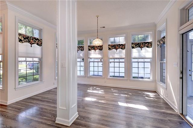 6201 Sommerset LN, Williamsburg, VA 23186
