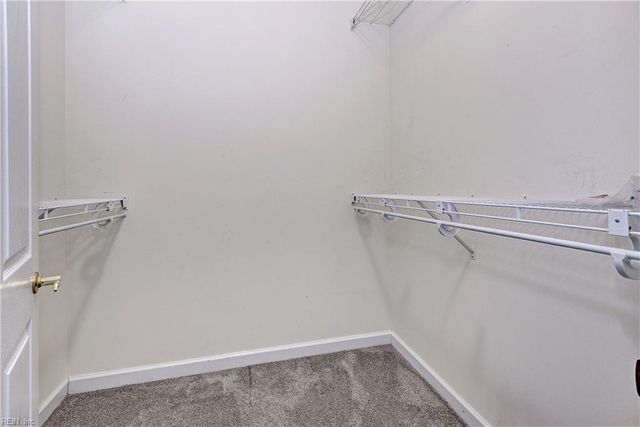 6201 Sommerset LN, Williamsburg, VA 23186