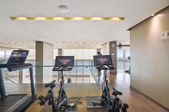 1850 S Ocean Dr 1808, Hallandale Beach, FL 33009