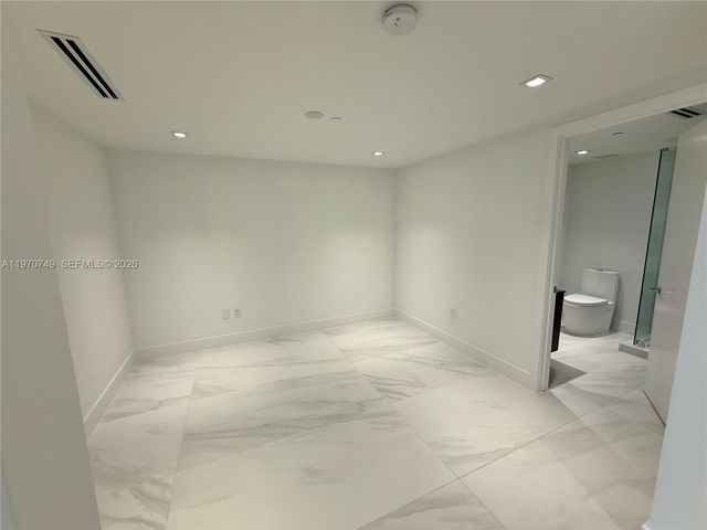 1850 S Ocean Dr 1808, Hallandale Beach, FL 33009