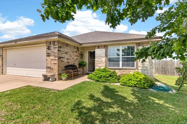 621 Apple Cross Drive, Robinson, TX 76706