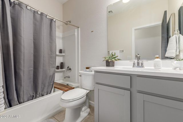 17885 W DALEY Lane, Surprise, AZ 85387