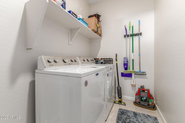 17885 W DALEY Lane, Surprise, AZ 85387