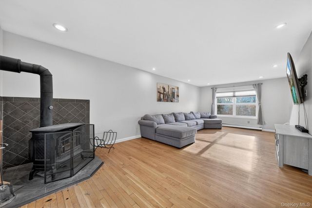 3 Victory Road, Patterson, NY 12563