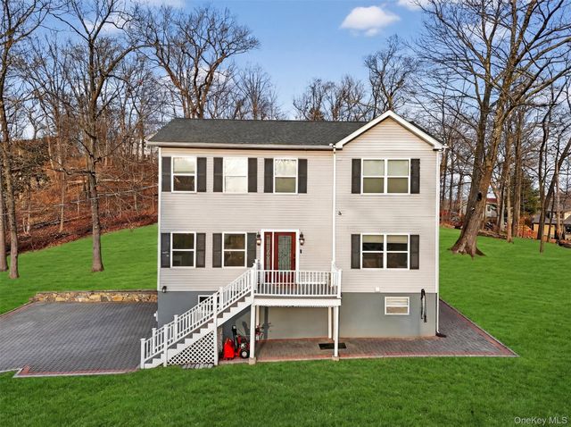 3 Victory Road, Patterson, NY 12563