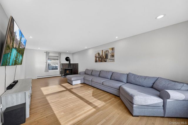 3 Victory Road, Patterson, NY 12563