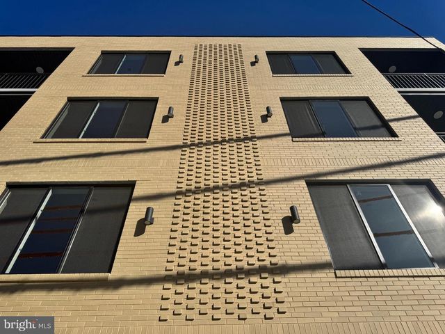 5222 CHESTER AVE, Philadelphia, PA 19143
