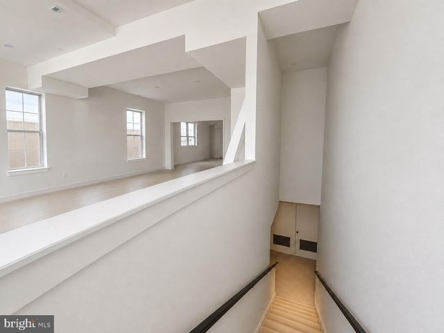 5222 CHESTER AVE, Philadelphia, PA 19143