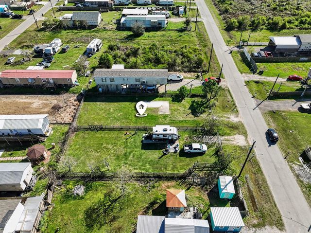 635 16th Street, San Leon, TX 77539