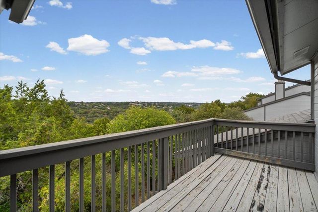 8800 Mariscal Canyon DR, Austin, TX 78759