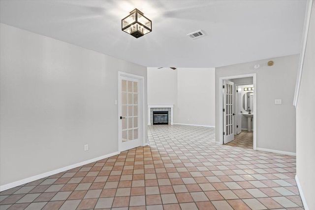 8800 Mariscal Canyon DR, Austin, TX 78759