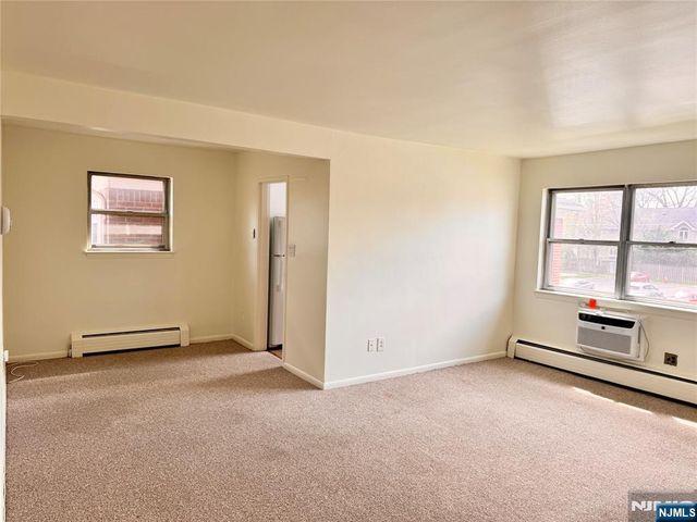 401 W Madison Avenue 27, Dumont, NJ 07628