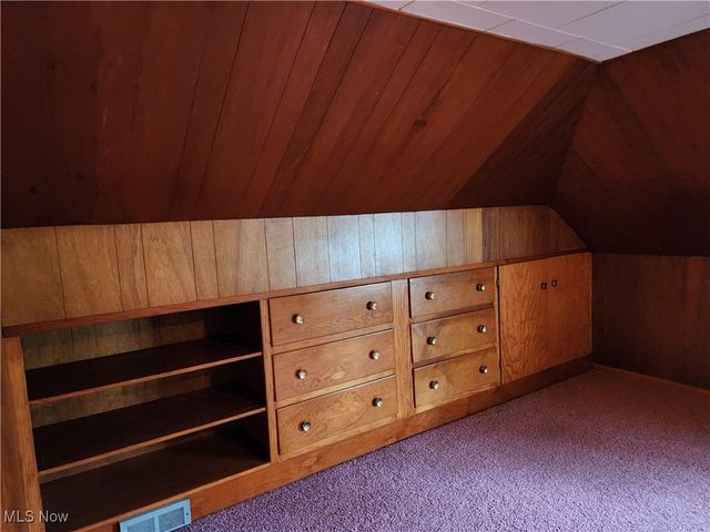 6312 E Pleasant Valley Road, Independence, OH 44131