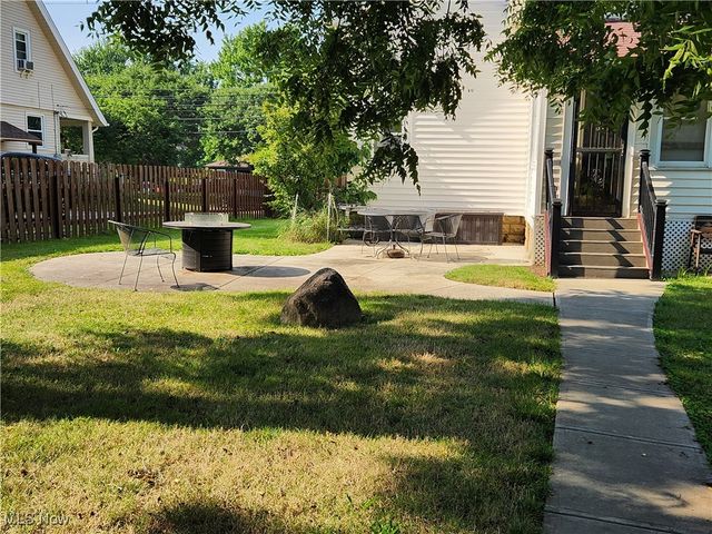 6312 E Pleasant Valley Road, Independence, OH 44131