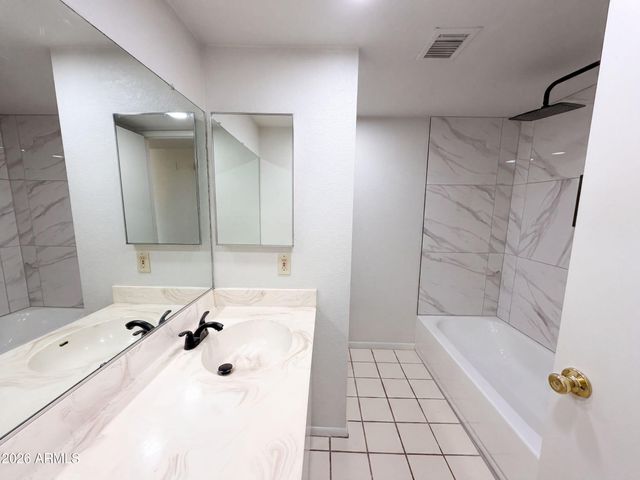 1413 W BEHREND Drive, Phoenix, AZ 85027