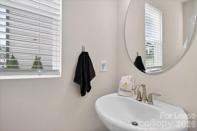 7135 Millie Fae Alley, Charlotte, NC 28269