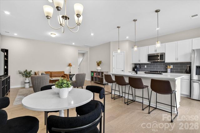 7135 Millie Fae Alley, Charlotte, NC 28269