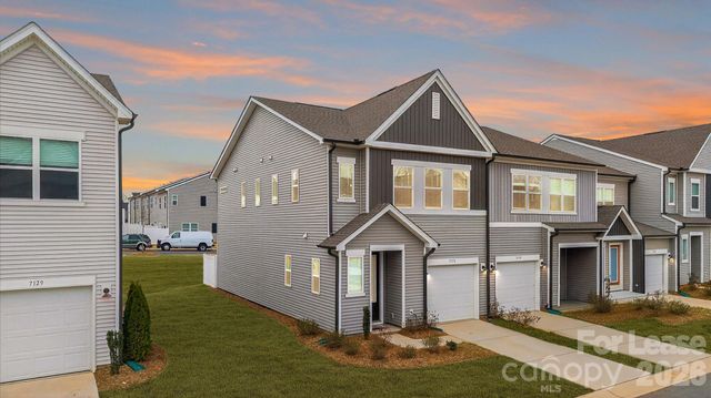 7135 Millie Fae Alley, Charlotte, NC 28269