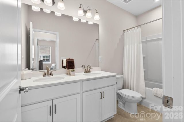 7135 Millie Fae Alley, Charlotte, NC 28269
