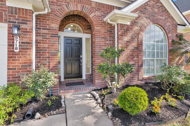 9718 Big Willow Lane, Houston, TX 77064