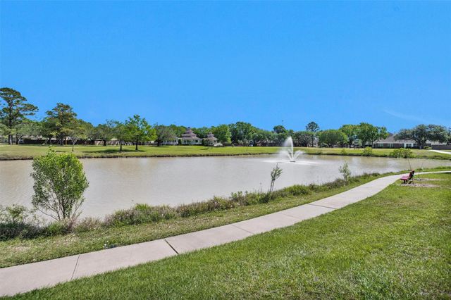 9718 Big Willow Lane, Houston, TX 77064