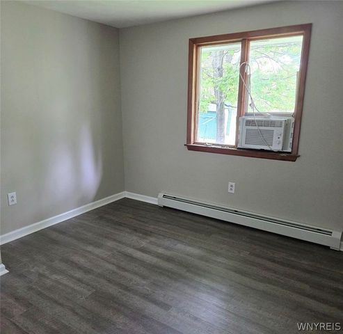 5255 Big Tree Road, Orchard Park, NY 14127