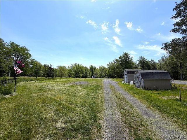 5255 Big Tree Road, Orchard Park, NY 14127