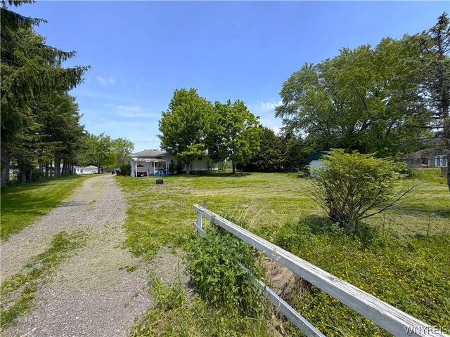 5255 Big Tree Road, Orchard Park, NY 14127