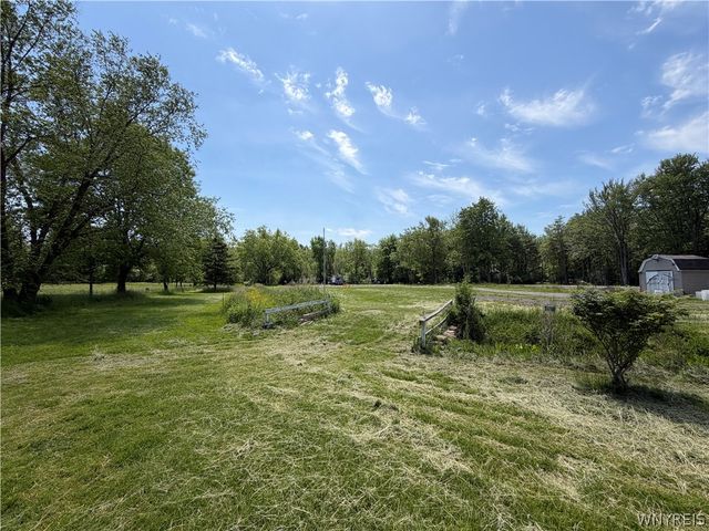 5255 Big Tree Road, Orchard Park, NY 14127