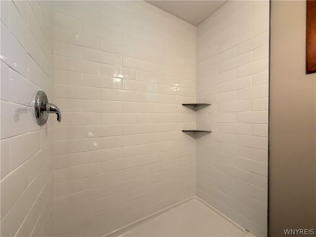 5255 Big Tree Road, Orchard Park, NY 14127