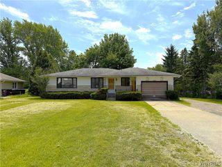 5255 Big Tree Road, Orchard Park, NY 14127