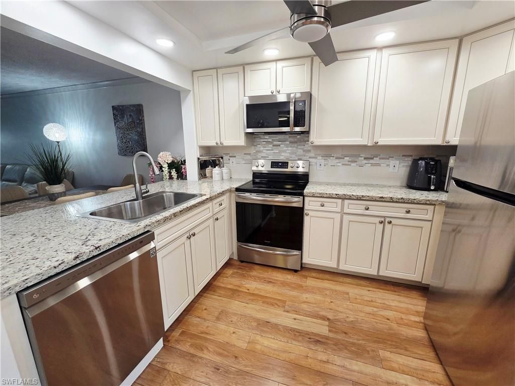 1086 Forest Lakes DR 9207, NAPLES, FL 34105 — photo 3