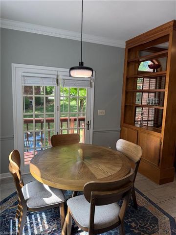 6029 Rittenhouse Road, Winston-salem, NC 27104