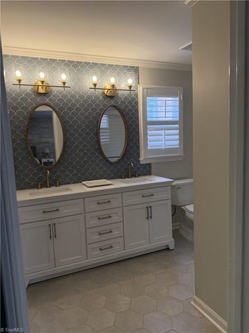 6029 Rittenhouse Road, Winston-salem, NC 27104