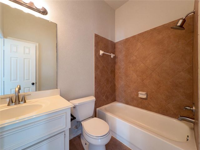 802 San Jacinto Circle, Baytown, TX 77521