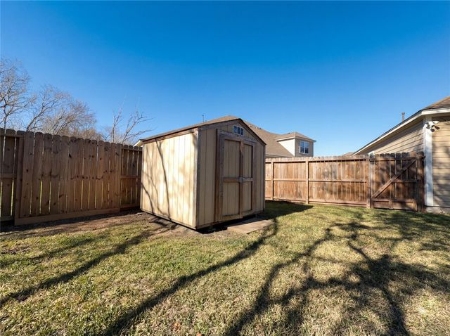 802 San Jacinto Circle, Baytown, TX 77521