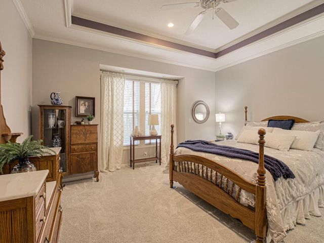 4301 S Atherton Court, Independence, MO 64055