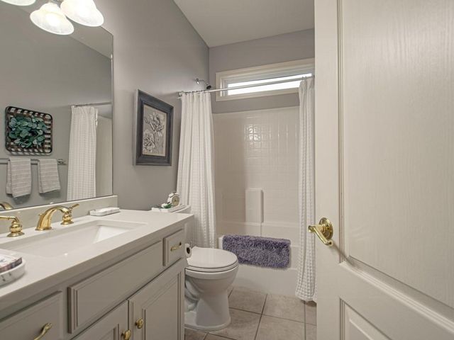 4301 S Atherton Court, Independence, MO 64055