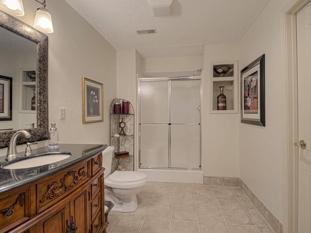 4301 S Atherton Court, Independence, MO 64055