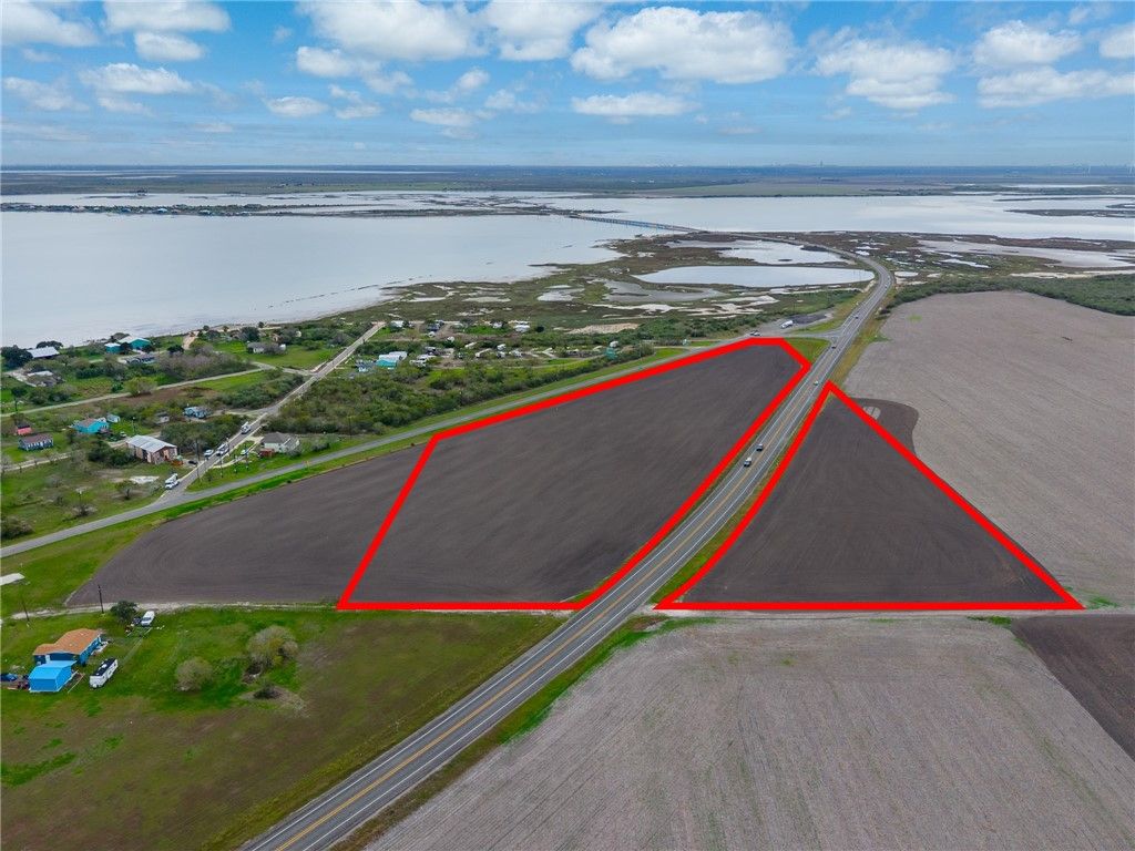 x Fm-136, Bayside, TX 78340 — exterior