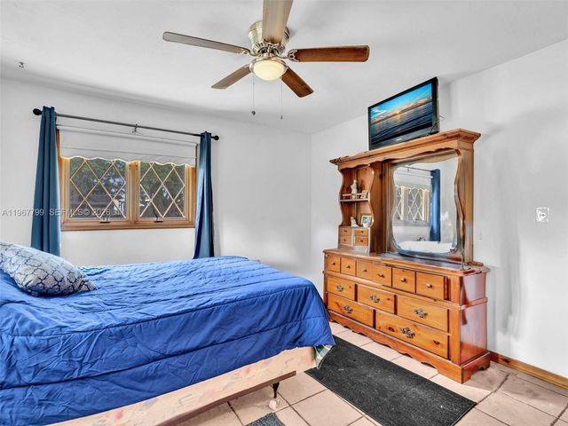 5310 SW 109th Avenue, Davie, FL 33328